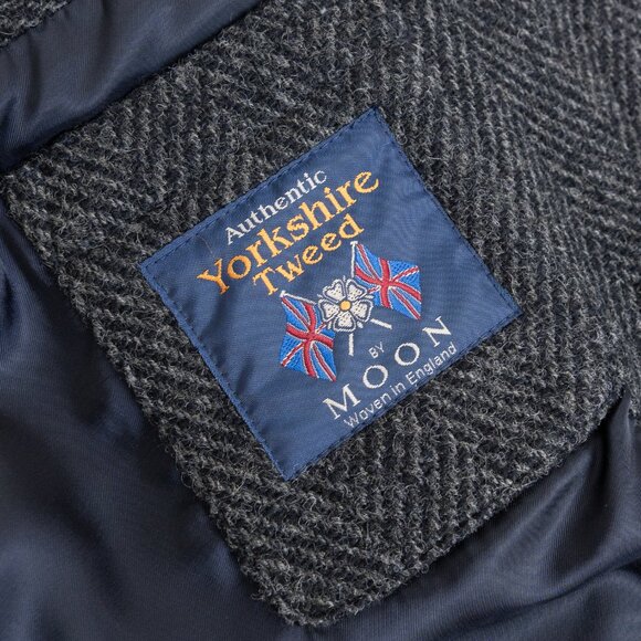 J.Crew Yorkshire Tweed Coat by Moon Charcoal Herringbone Wool Overcoat Size 42 - Picture 3 of 12